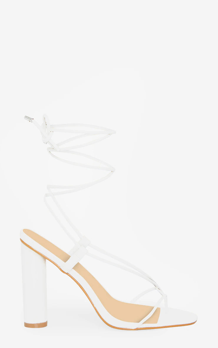 WHITE CYLINDER STRAPPY TOE THONG HEELED SANDALS