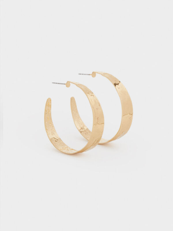 Gold medium hoop earrings