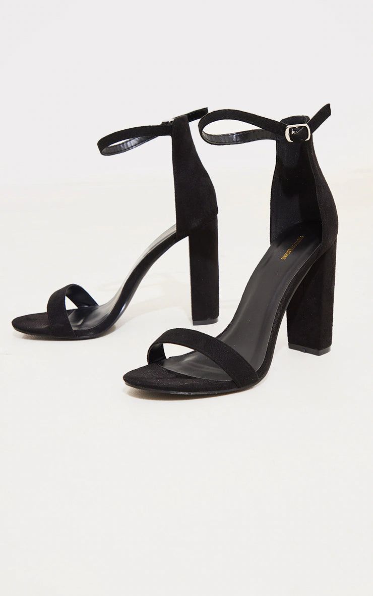 BLACK WIDE FIT BLOCK HEELED SANDALS