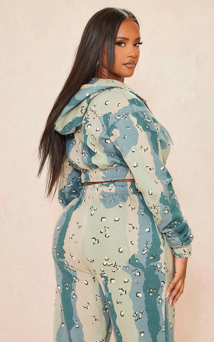 SHAPE BLUE CROPPED CAMO HOODIE