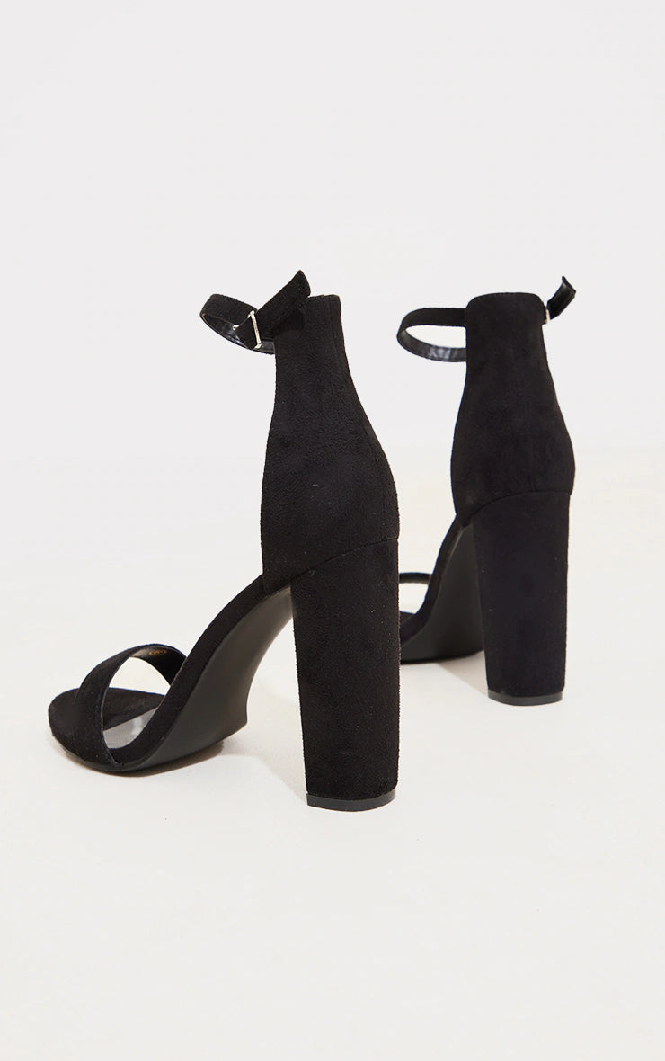 BLACK WIDE FIT BLOCK HEELED SANDALS