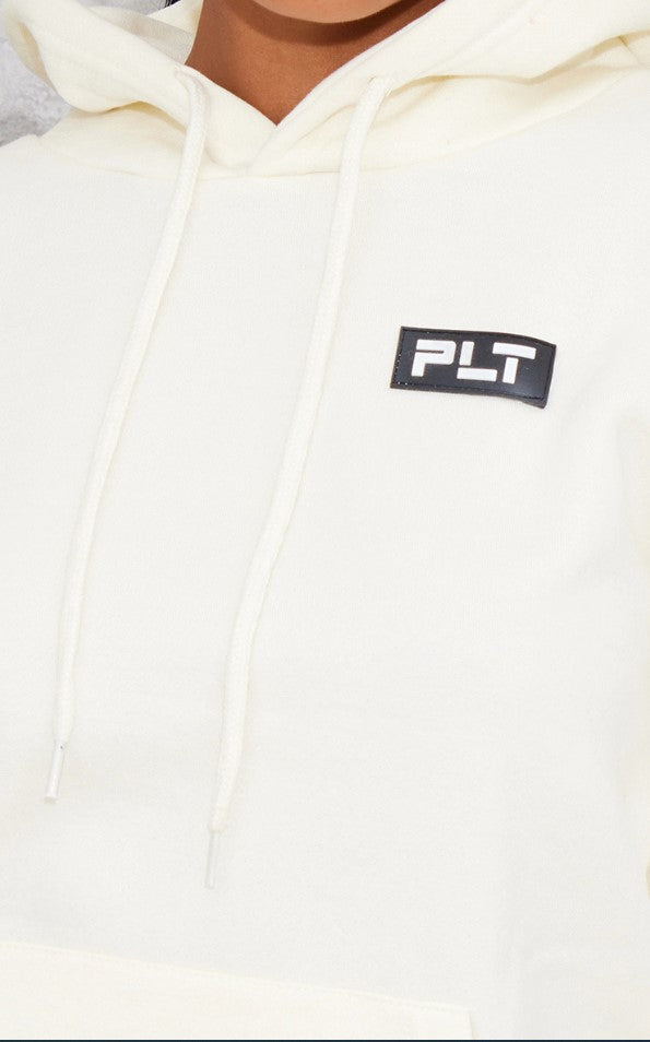 PRETTYLITTLETHING Cream Logo Badge Detail Oversized Hoodie