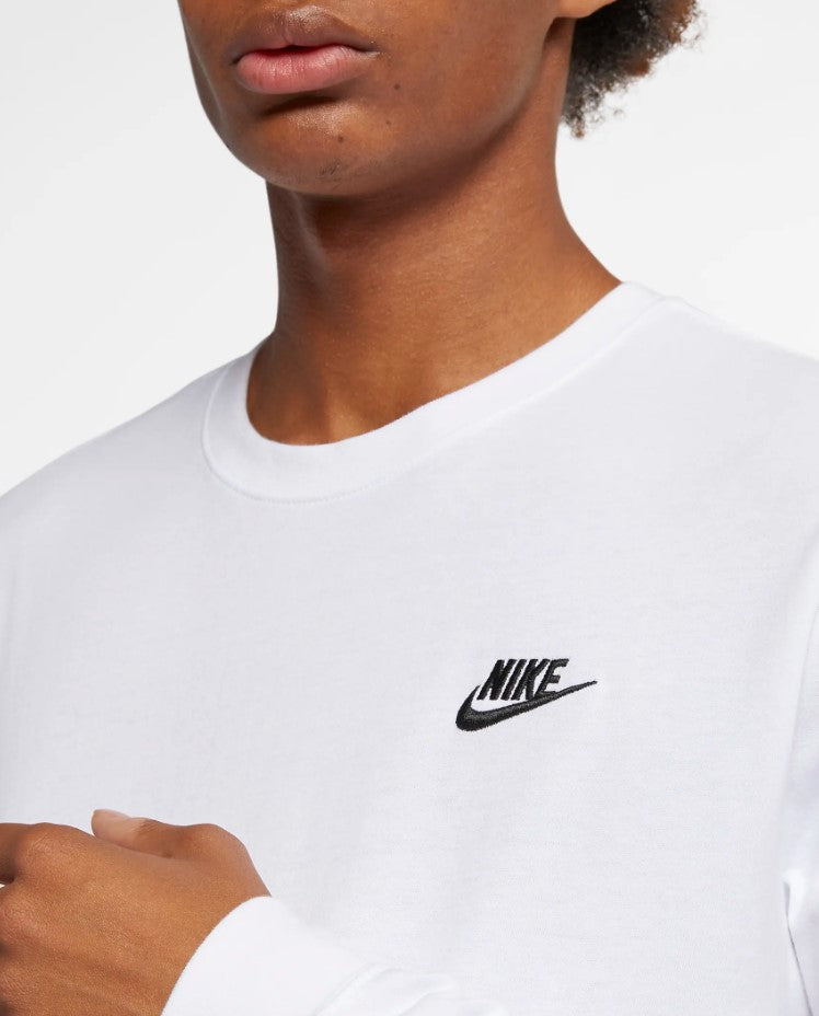 Nike Sportswear Club