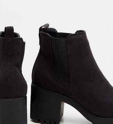 Black Chunky Chelsea Boot