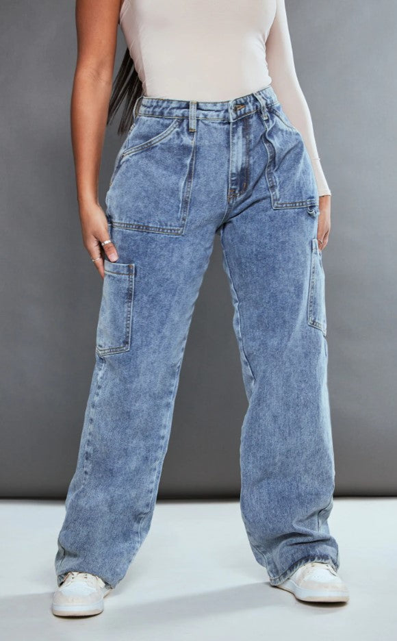 Shape Vintage Wash Cargo Pocket Wide Leg Jeans