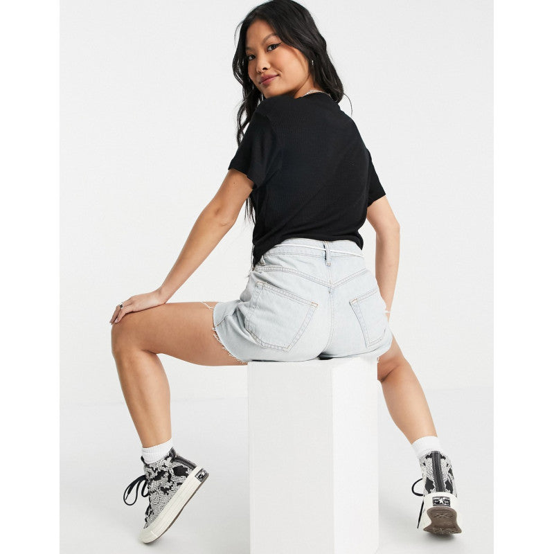 PETITE POPPER FRONT BOXY CROP T-SHIRT IN BLACK