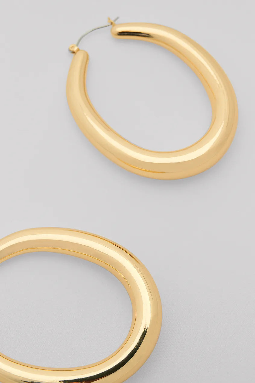 Big Oval Shaped Hoops Gold