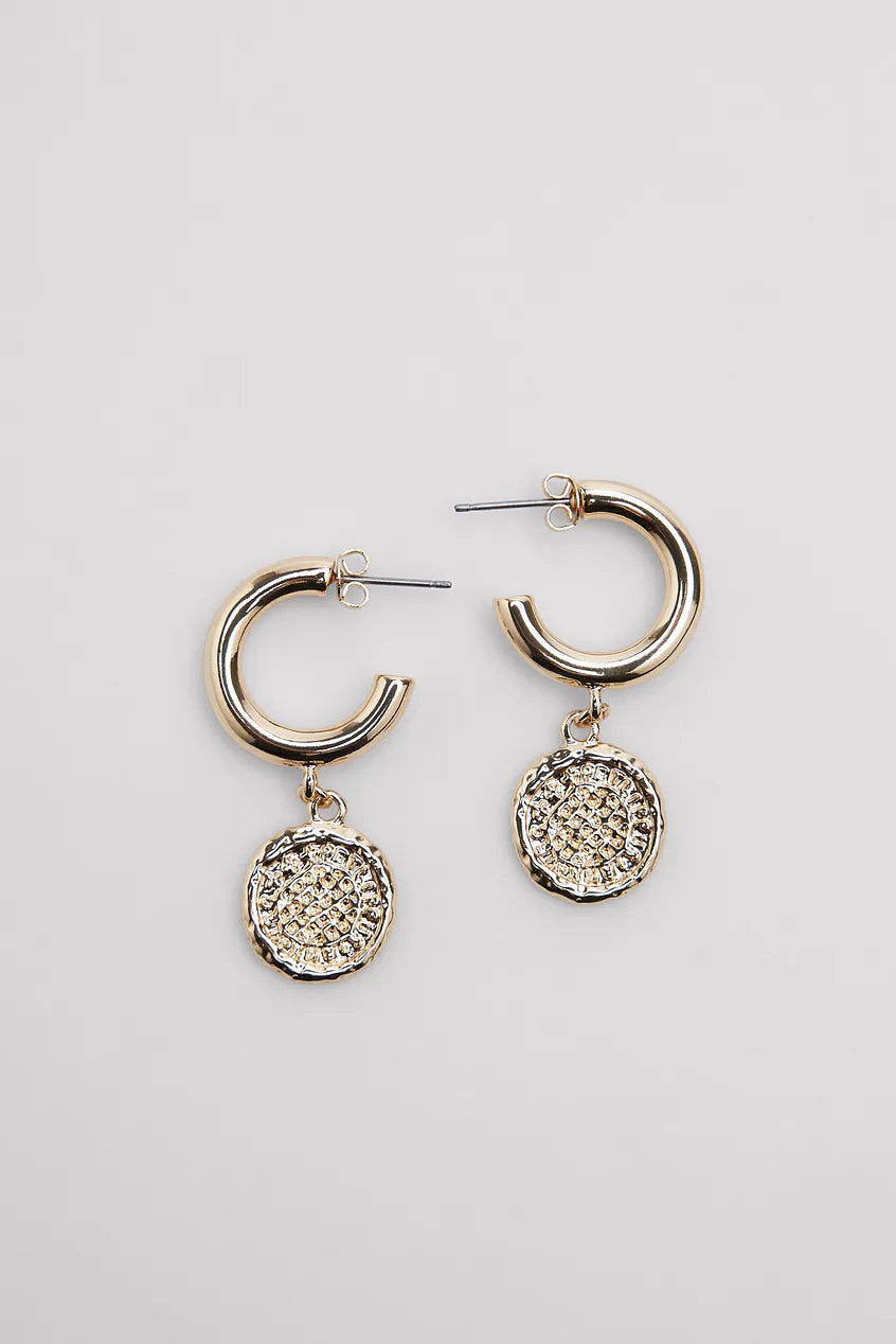 Coin Detail Hoops Gold