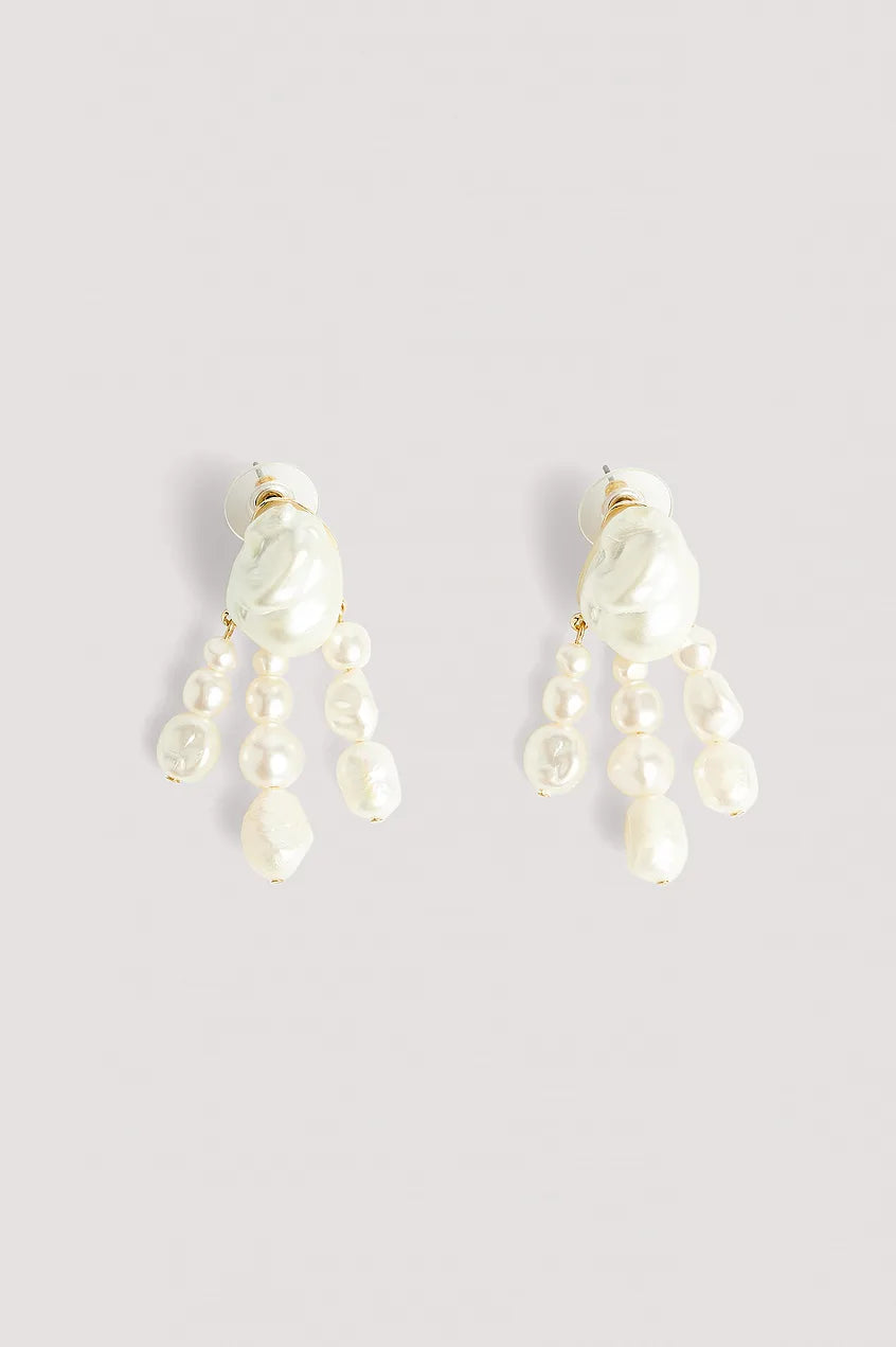 Dangle Pearl Earrings