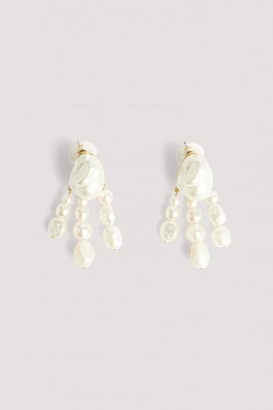 Dangle Pearl Earrings