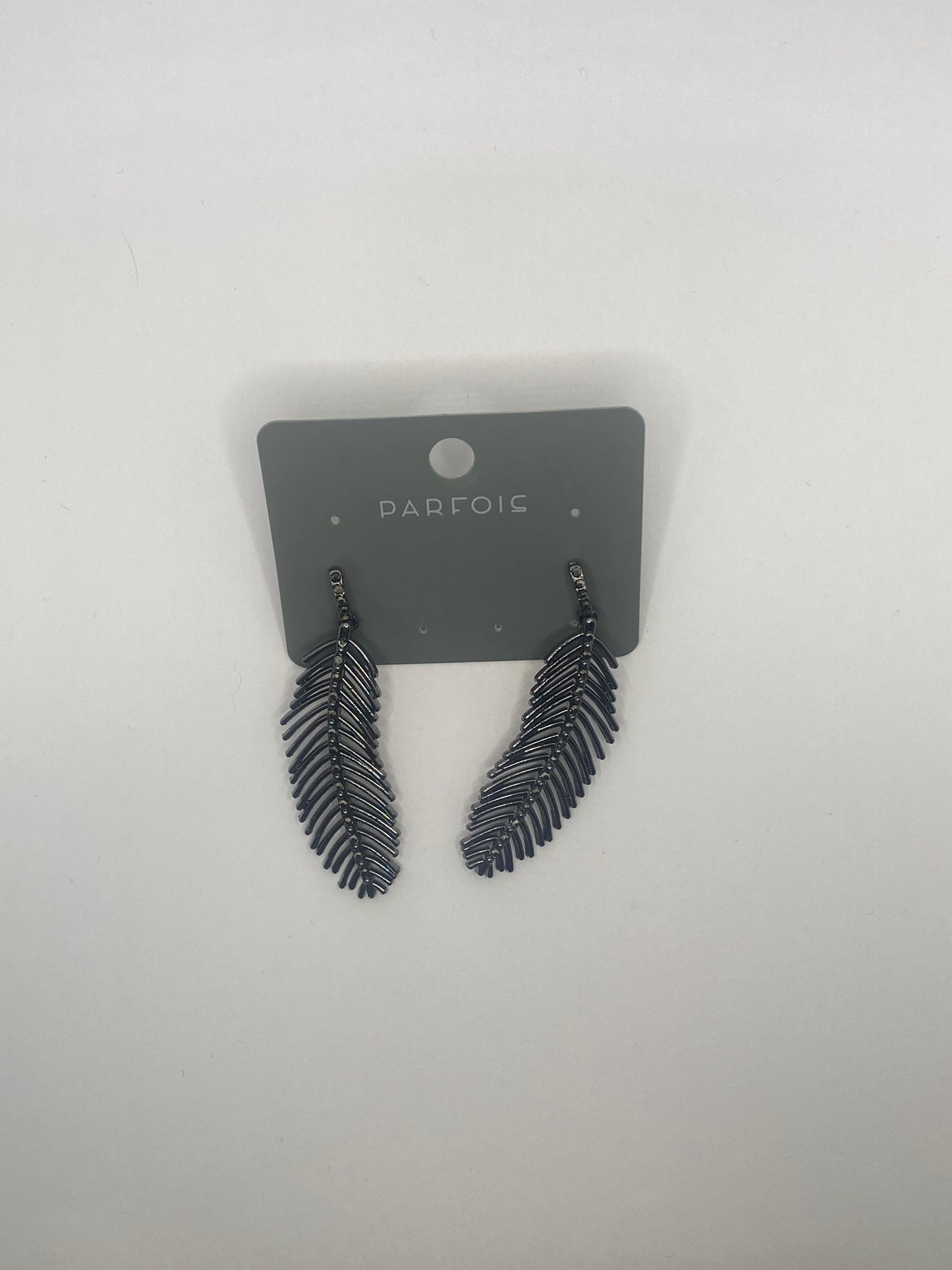 Black Metallic Leaf Stone Details Earrings