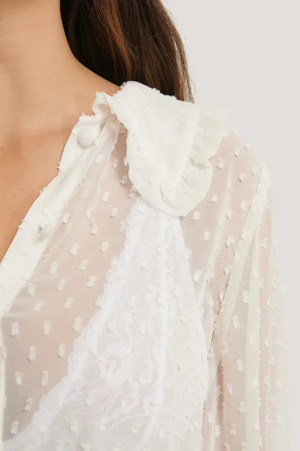 Wide Collar Dobby Blouse White